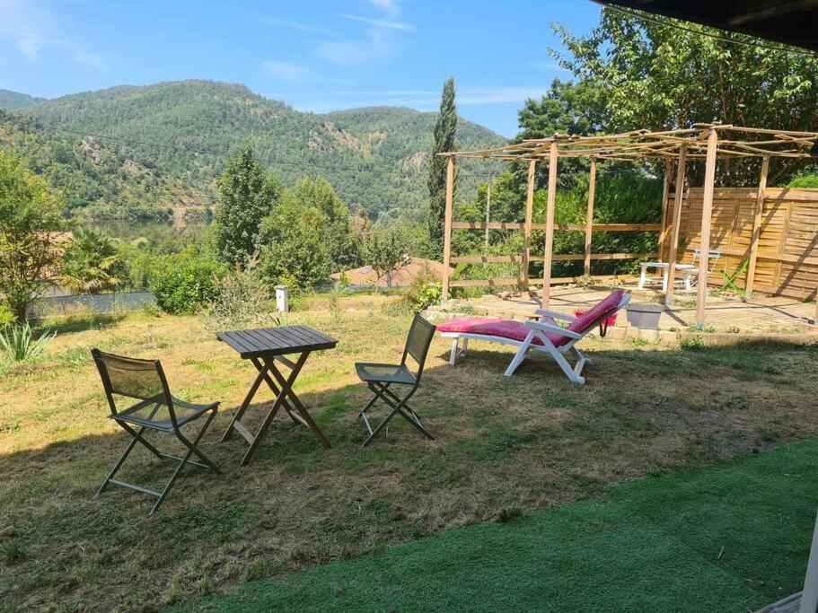 Aurec-Sur-Loire Le Chalet Des Amis 아파트 외부 사진